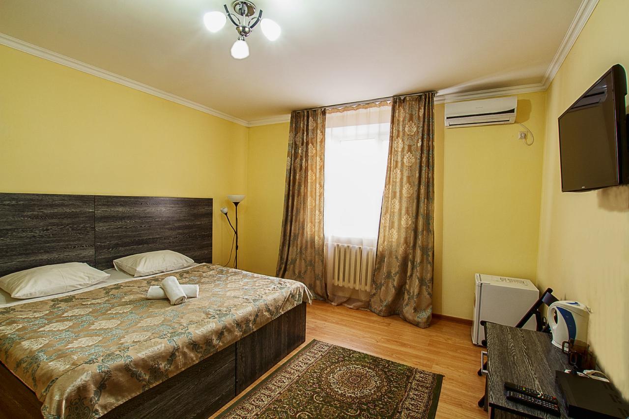 Bereket Hotel Astana Exterior foto